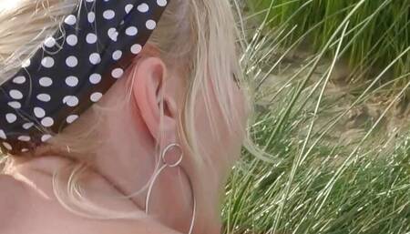 Sexy blonde fucked in the ass on the beach!!