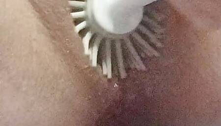 SklavinS plays with her pierced Pussy