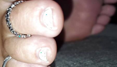 My girlfriends sexy feet