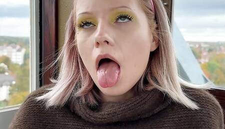 Exclusive Pissing on a Ferris Wheel!!!