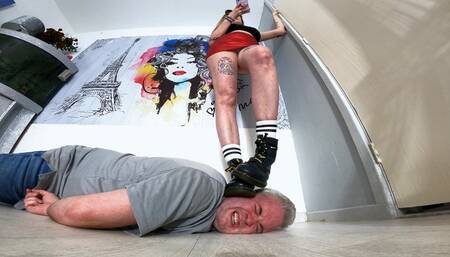 Dr Martens Boots Head Trampling FLOOR CAM (4K)