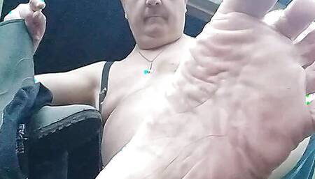 The plump o&egrave;re in motion that stinks of boots at the foot of an abandoned cabin in the forest