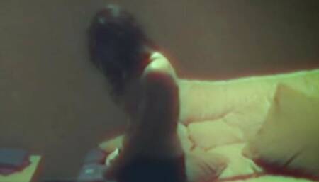 Watch this solo slut finger fucking her pussy