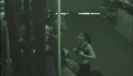 Cock sucking amateur teen goes down on dick