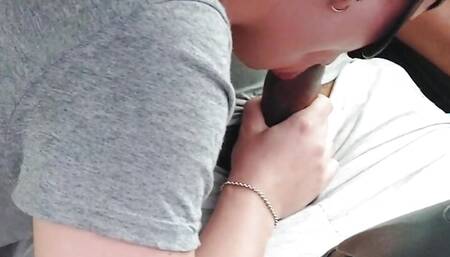 Hottie swallowed cock and drank milk in the parking lot