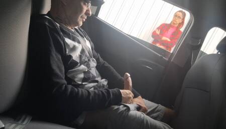 Masturbating next to a hot stranger