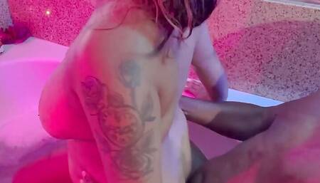 Jay Playhard Cums in Donna's Pussy