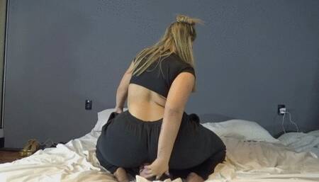 PAWG GODDESS FACE SITTING CONTROL Part 2 BY ROSALIA AND DANIEL SANTIAGO CAM BY DANI FULL HD