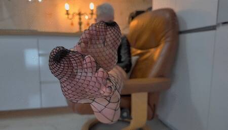Ruslana Is Alone In The Kitchen And All She Wants Is You Worshipping Her Feet - Fishnets - HD 2560x1440