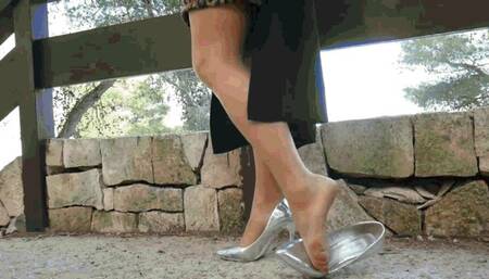 A walk in the park in silver heels WMV (1920x1080) FHD
