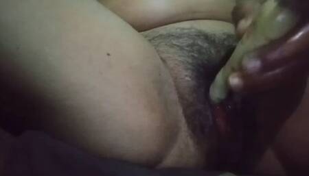 Chudkar bhabhi had intercourse with radishes, kept applying radish all night and Kriti kept fingering