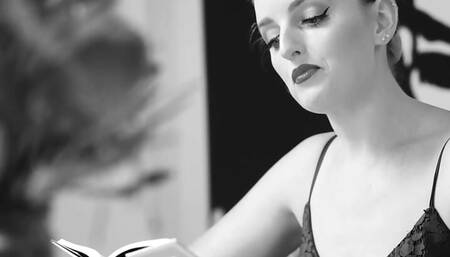 It's Charlie Forde Reaching To Orgasm As She Reads!
