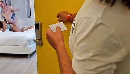 Orgy 4 in the Hotel Room at Xbiz Double Penetration Anal Lesbian Strapon Threesome Foursome and to Finish Wet!