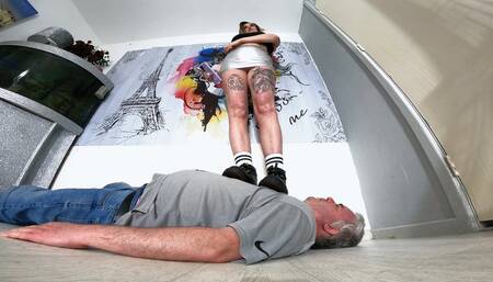 Dr Martens Boots Trampling 2 FLOOR CAM (4K)