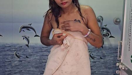 Bathroom Sex Desi Girl Mohini Teen 18+