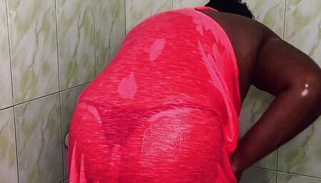 House Wife Bath Show