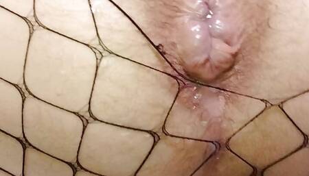 Pushing out multiple creampies