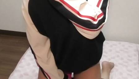 A pretty woman who gets pleasure from toys deep inside her pussy.