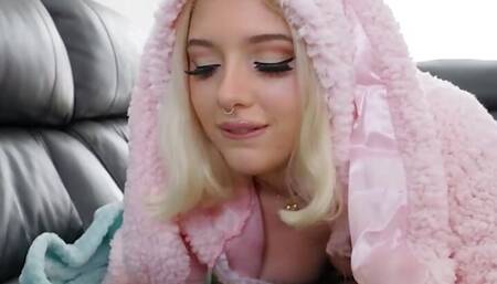 MOFOS - JMac Never Says No To Sex Especially When Naughty Babe Gia OhMy Asks For A Rough Fuck