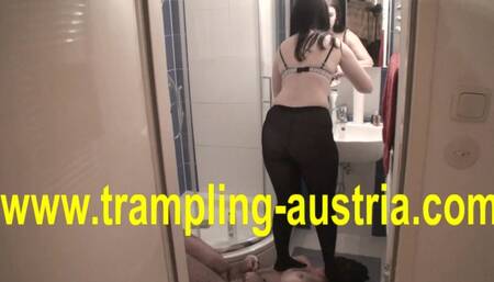 Nice-looking Lady - madame scene - Trampling Austria