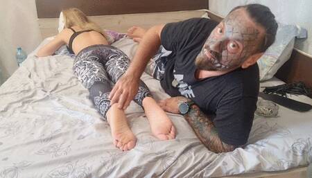 lizard punish my feet