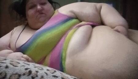 600 pounds of belly play