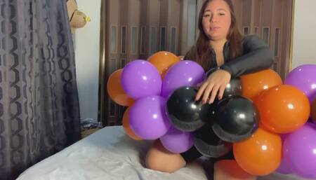 Balloon chain for massive pop