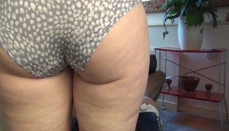 Head IN Panties Reverse Smother Queening