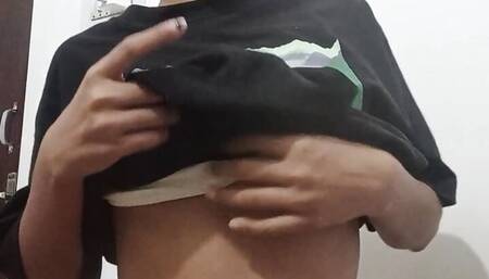 Desi Pakistani Beautiful College Girl Playing With Lollypop