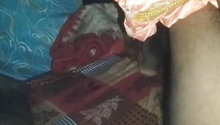 Pados wali bhabhi ki chudai jungle