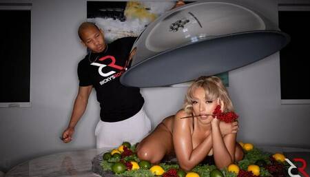 Princess Emily and Ricky Johnson are enjoying missionary pose fuck