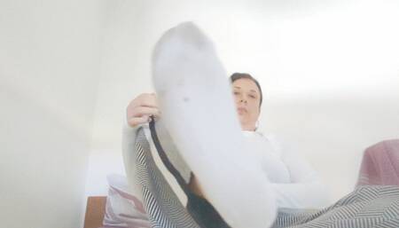FAI SCHIFO COME L'ODORE dei miei piedi