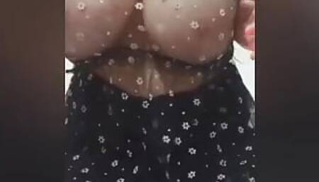 Karima Egyptian Married Woman Cheats On Her Husband On Video Call