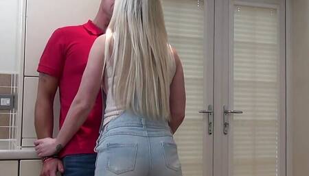 Amber Deen,Joshua Maine and Oliver Sims in sofa fuck