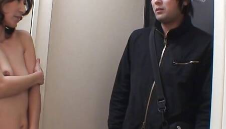 Japanese MILF answers the door naked for a deliveryman