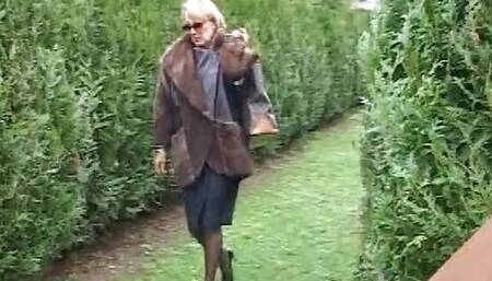 Mature French whore enjoys DP threesome