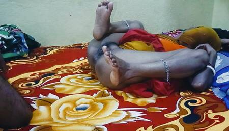 Ganw ki besya bhabhi dhandhe wali apne costumer ke sath sex ka paisha liya