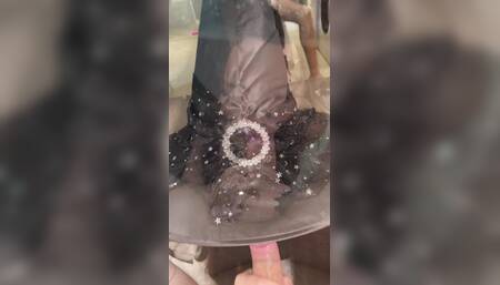 Time to do my magic with Wellington Prado's rod with his back to the mirror for him to admire the view while receiving a deep blowjob