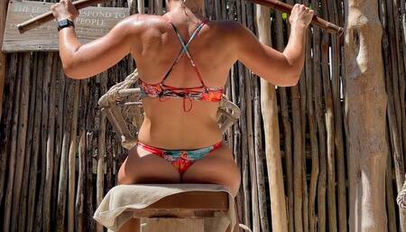 Bikini Jungle Workout: Back