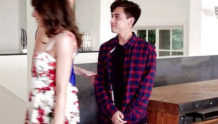 My Two Step Moms - S12:e6