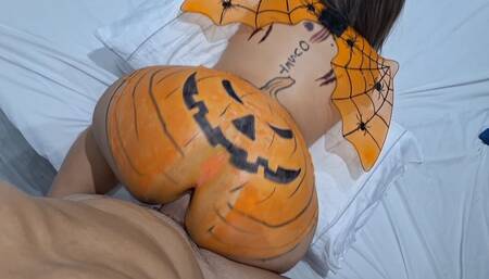 My stepsister's big ass wouldn't let me sleep