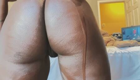 Raina Terra Oil Ebony Ass Worship Twerking ASMR