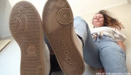 2317 Sneakers cock trampling with Lilie and Lysa