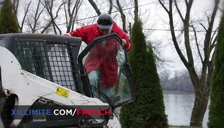 Manon Martin Has a Sexy Meeting with the Site Manager