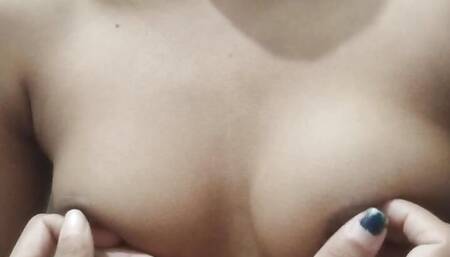 Indian Siya Bhabhi Honeymoon in Train with Strange Passenger