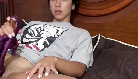 I help my little stepsister with sex and I fuck her and end up cumming in her pussy.
