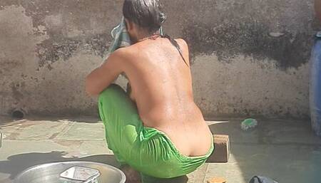 The stepbrother saw his older stepsister bathing in the open bathroom