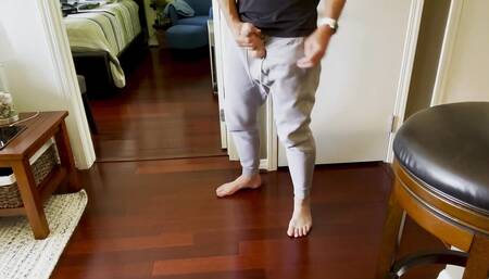 Sexy Bare Feet and a Beautiful Dick