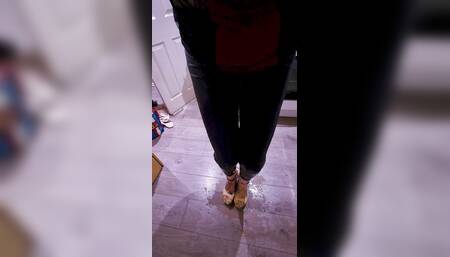 Does my slutty piss soaked feet turn you on