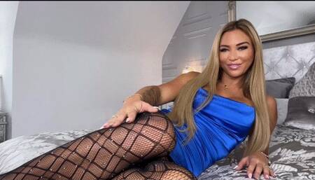 Fishnet Toghts Masturbationn With My Step-Brother